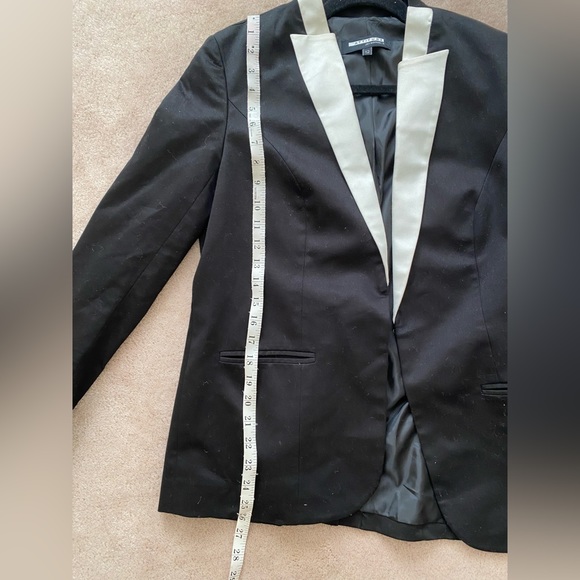 Blazer with white lapels - Picture 3 of 5